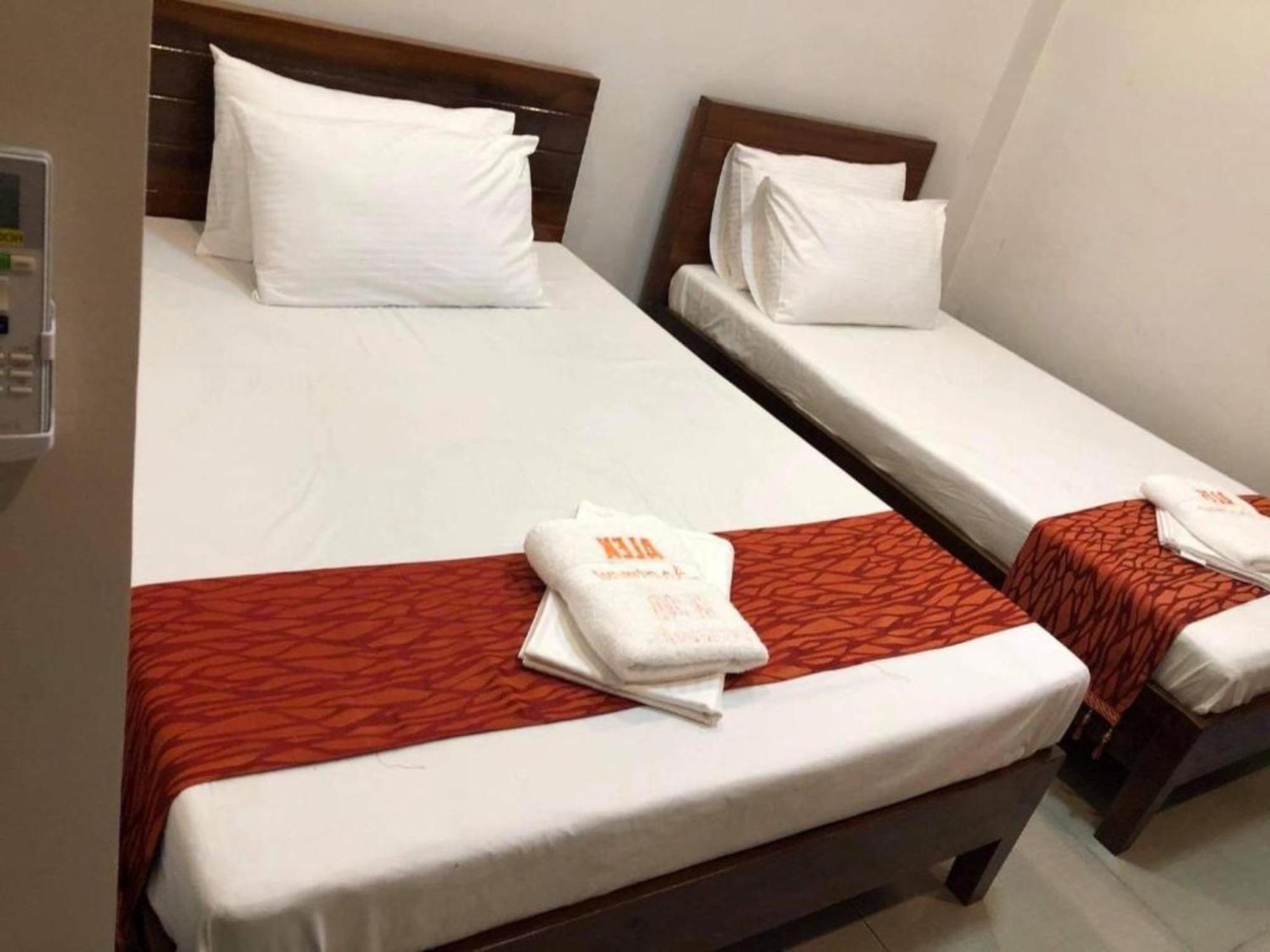 Reddoorz At Sta Cruz Naga City Esterno foto